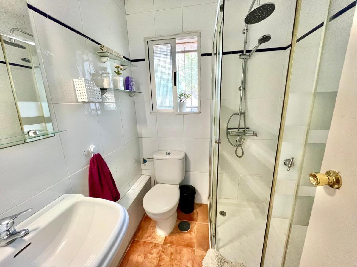 Estudio Adosado Acogedor Con Jardin, Barbacoa Y Parking Privado * Alicante