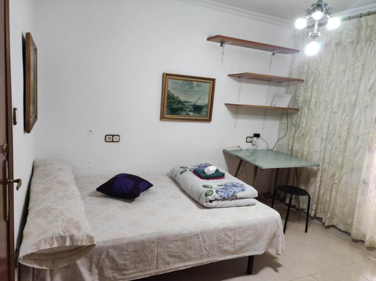 30-1- комната в квартире для 1 до 2 человек, * Alicante