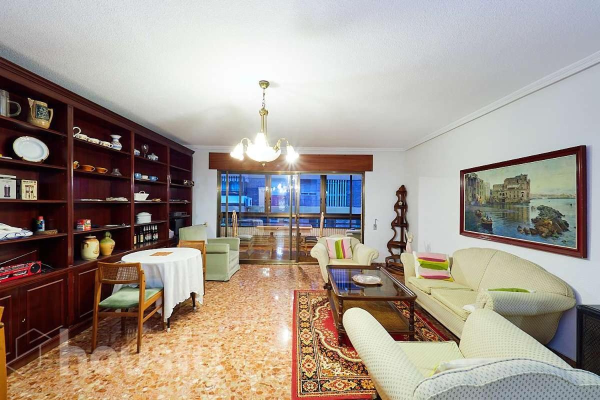 Lovely Bedroom In A Shared In The Center Of * Alicante