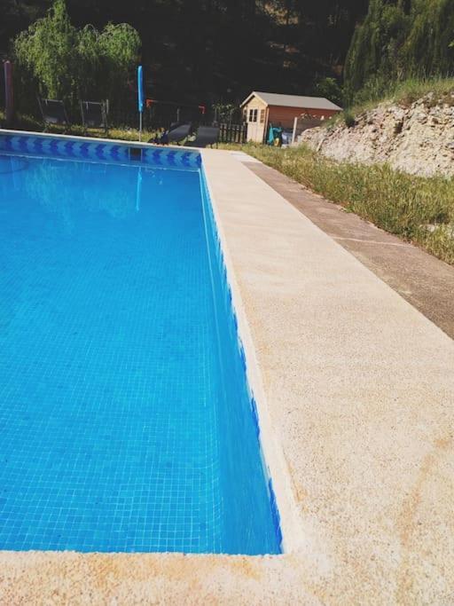 With Pool In The Mountains. Vakantiehuis *