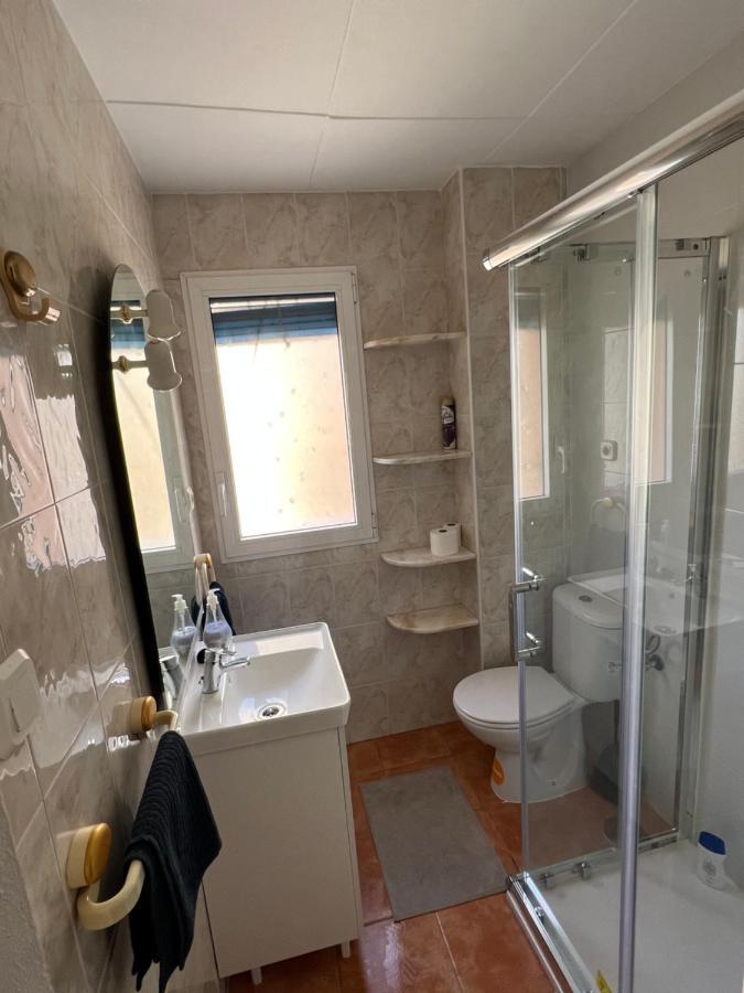 Private Apartment *