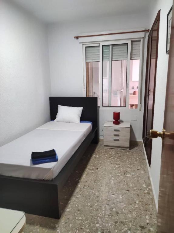 Homestay 35-6-2- Комната В Квартире Для 1 Человека В Аликанте *