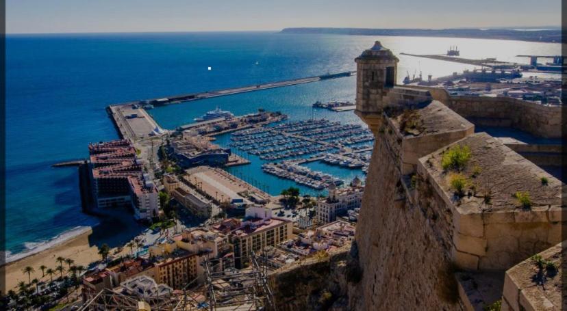 Holiday home Castle View Alicante