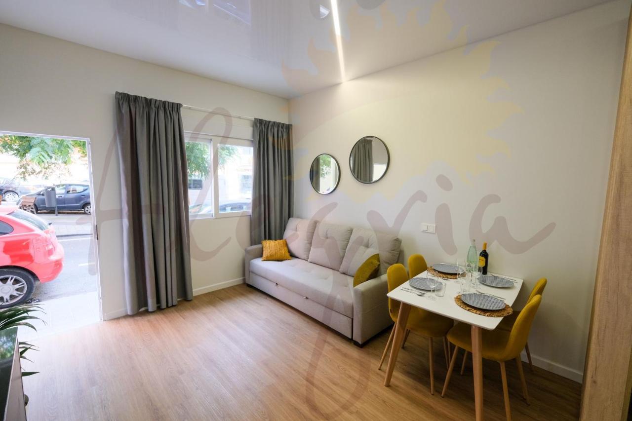 Estudio Moderno En Apartment