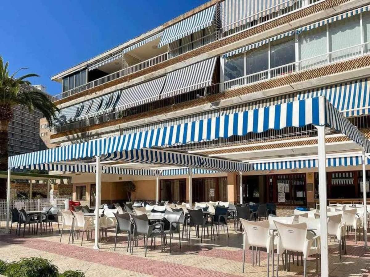 Apartamento Muy Luminoso, Con Piscina Y A 5 Min De La Playa. Alicante