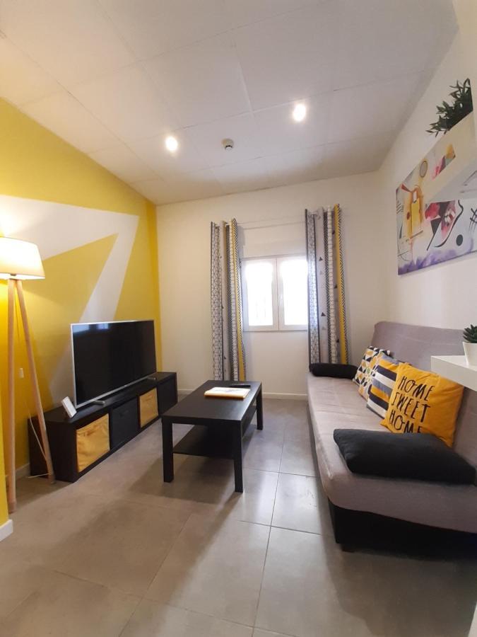 The Yellow Corner * Alicante
