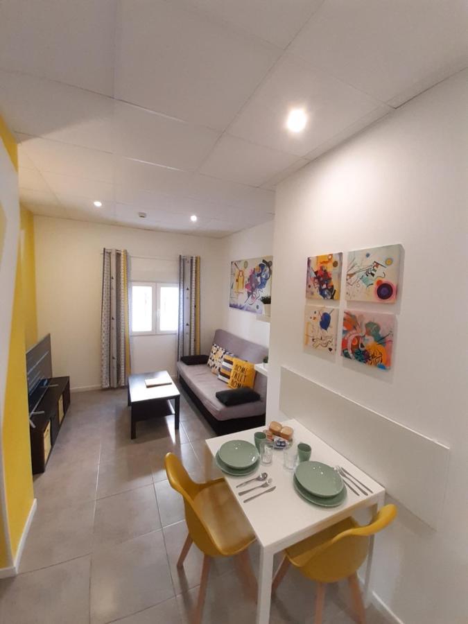 The Yellow Corner Apartment