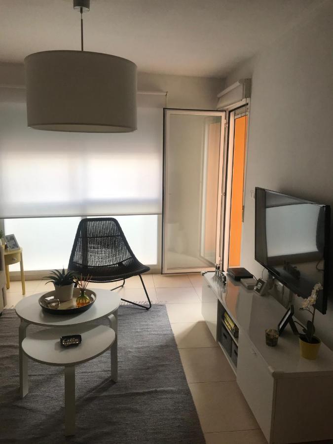 Apartment Designer's Flat - 3 Bdrm - Wifi - Location *