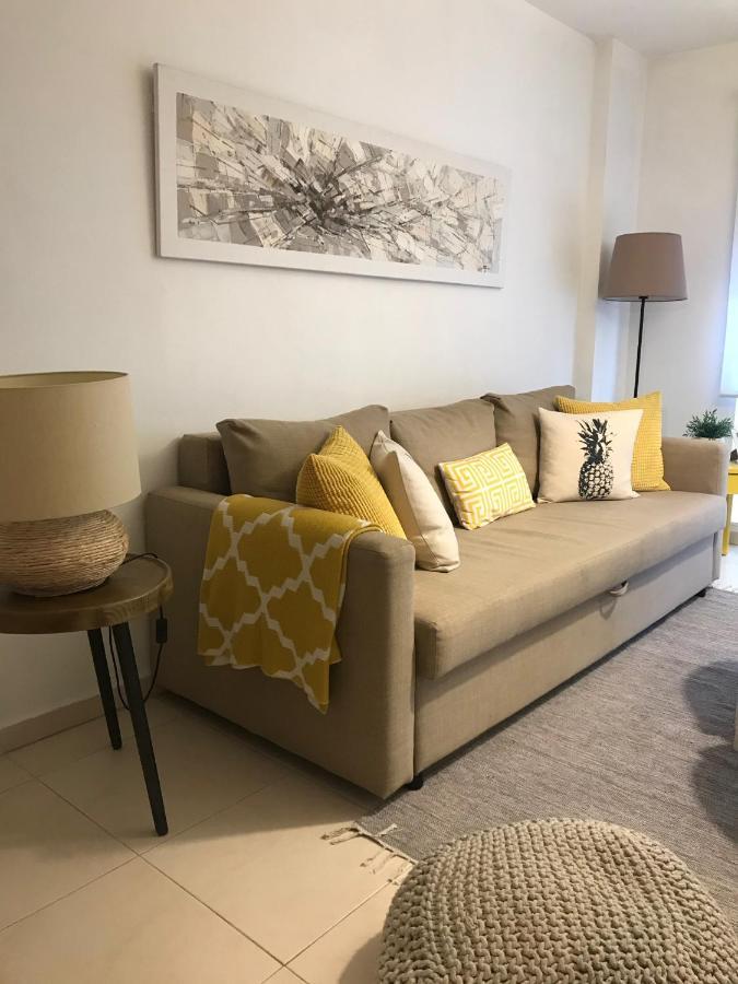 Designer's Flat - 3 Bdrm - Wifi - Location *