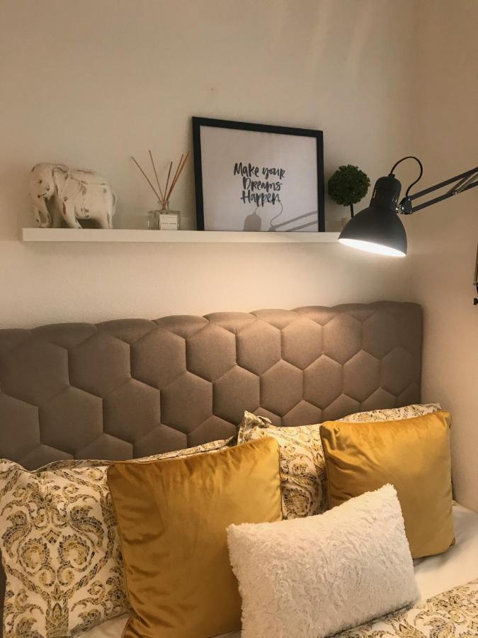 Designer's Flat - 3 Bdrm - Wifi - Location