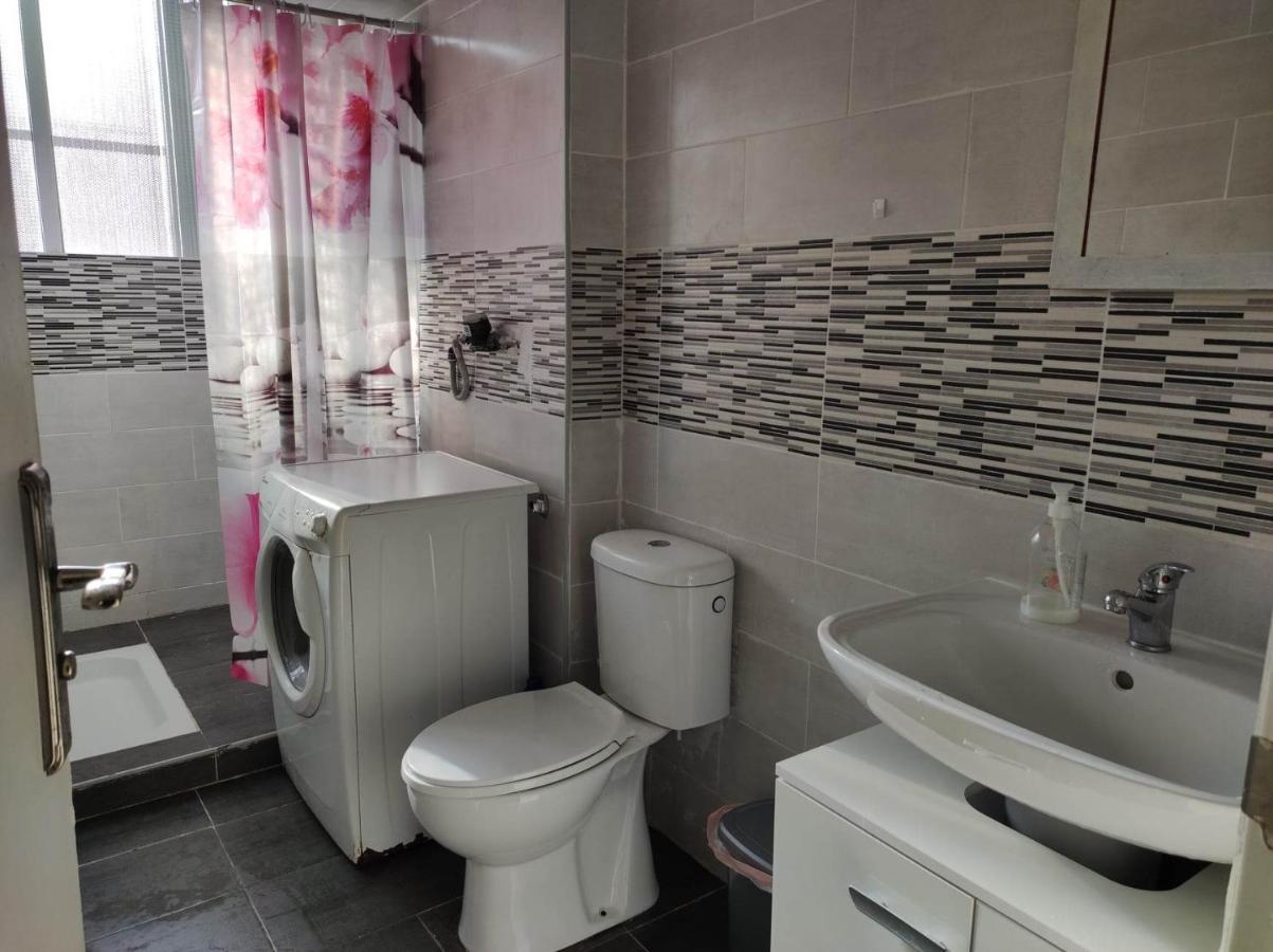 24d-1-комната в квартире для 1 человек Habitación en casa particular