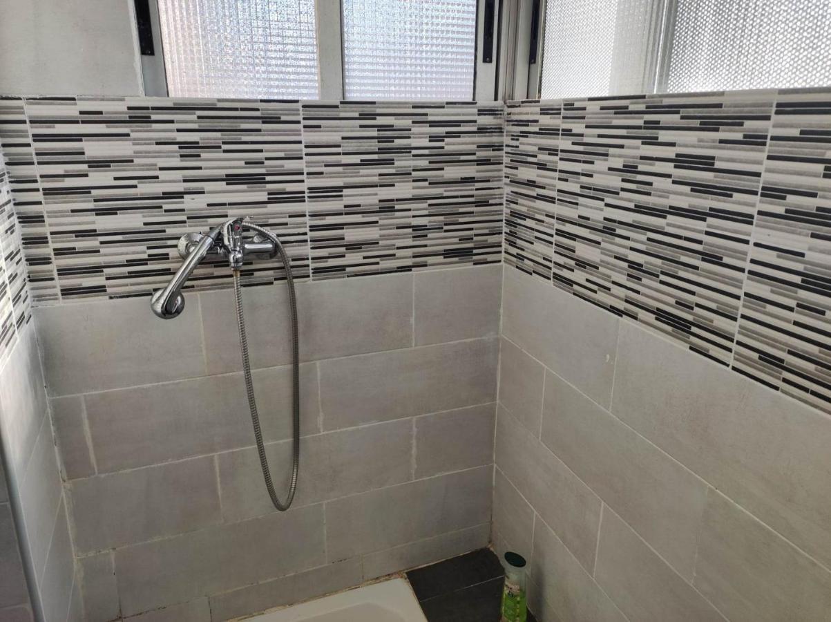 24d-1-комната в квартире для 1 человек Habitación en casa particular