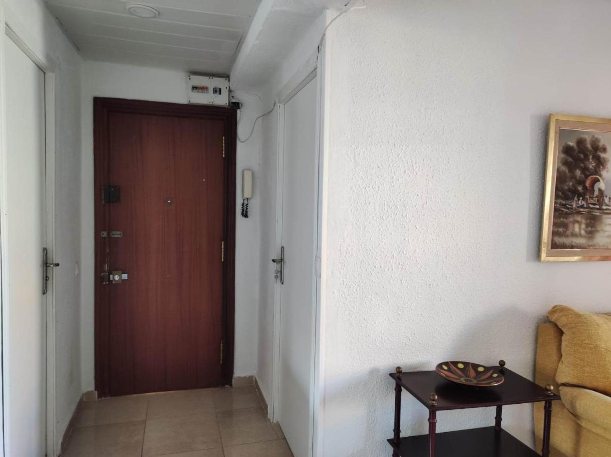 24d-1-комната в квартире для 1 человек Habitación en casa particular Alicante