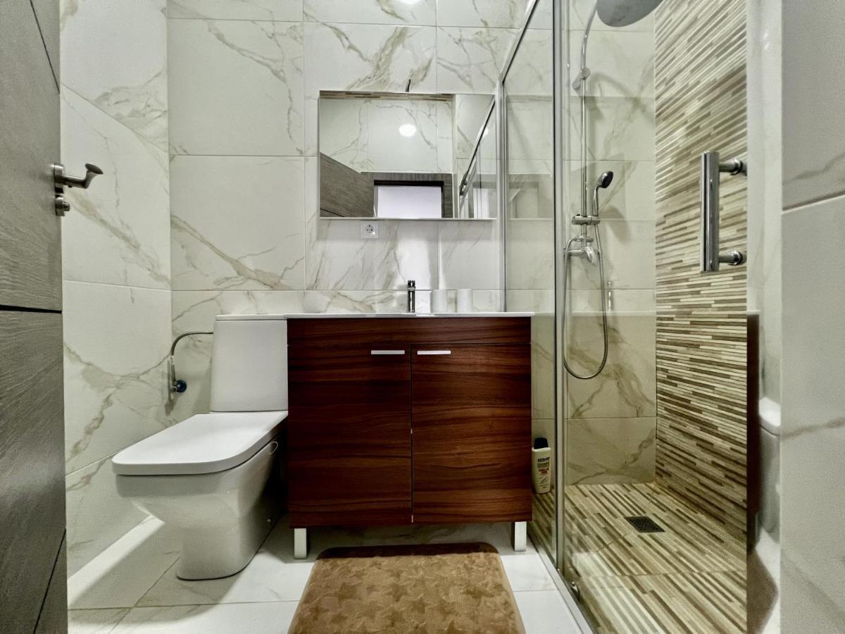 Plaza De Toros By United Renters Apartment