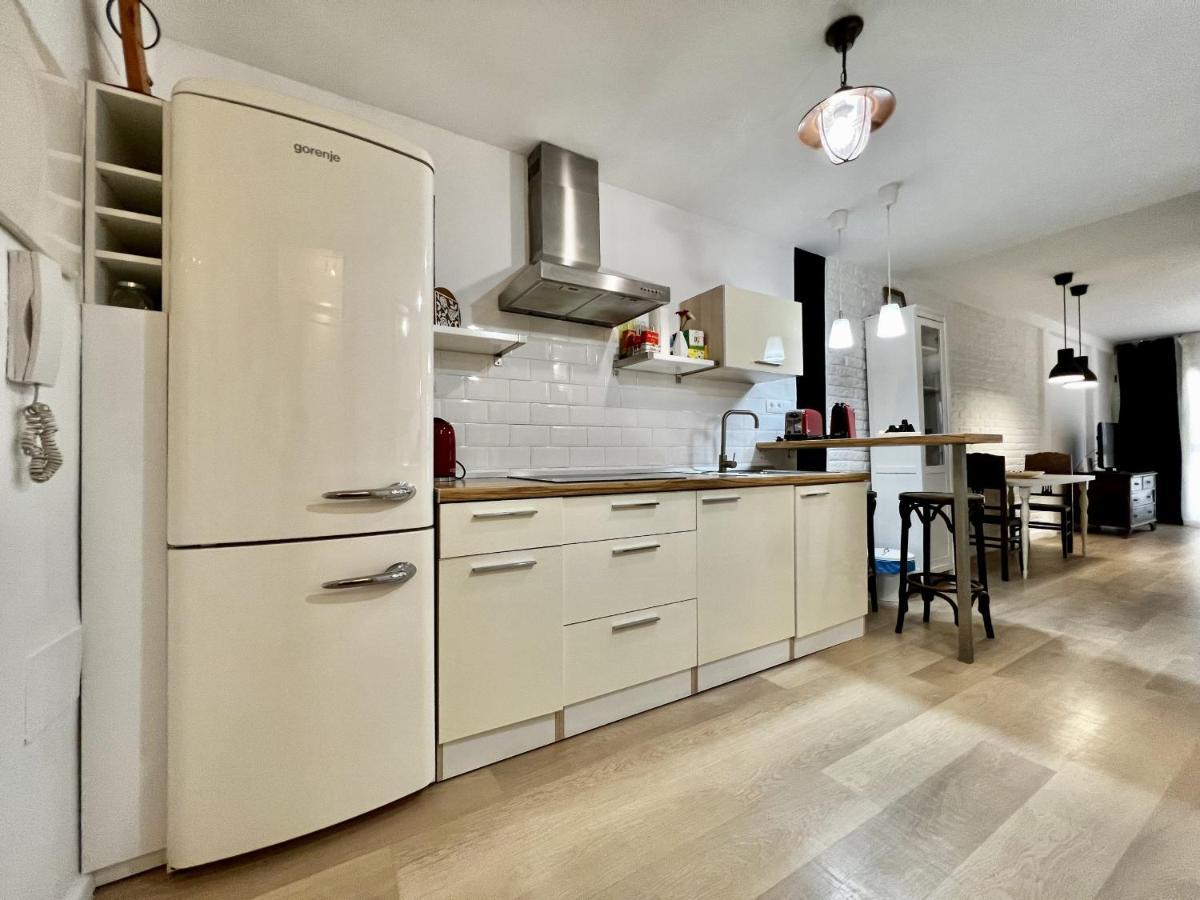 Bright Loft Centre By United Renters Apartment
