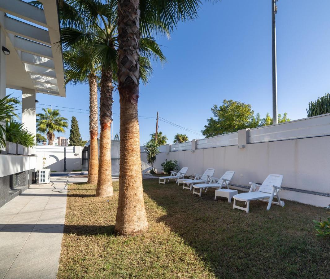 Villa Exclusive City, Beach & Golf *