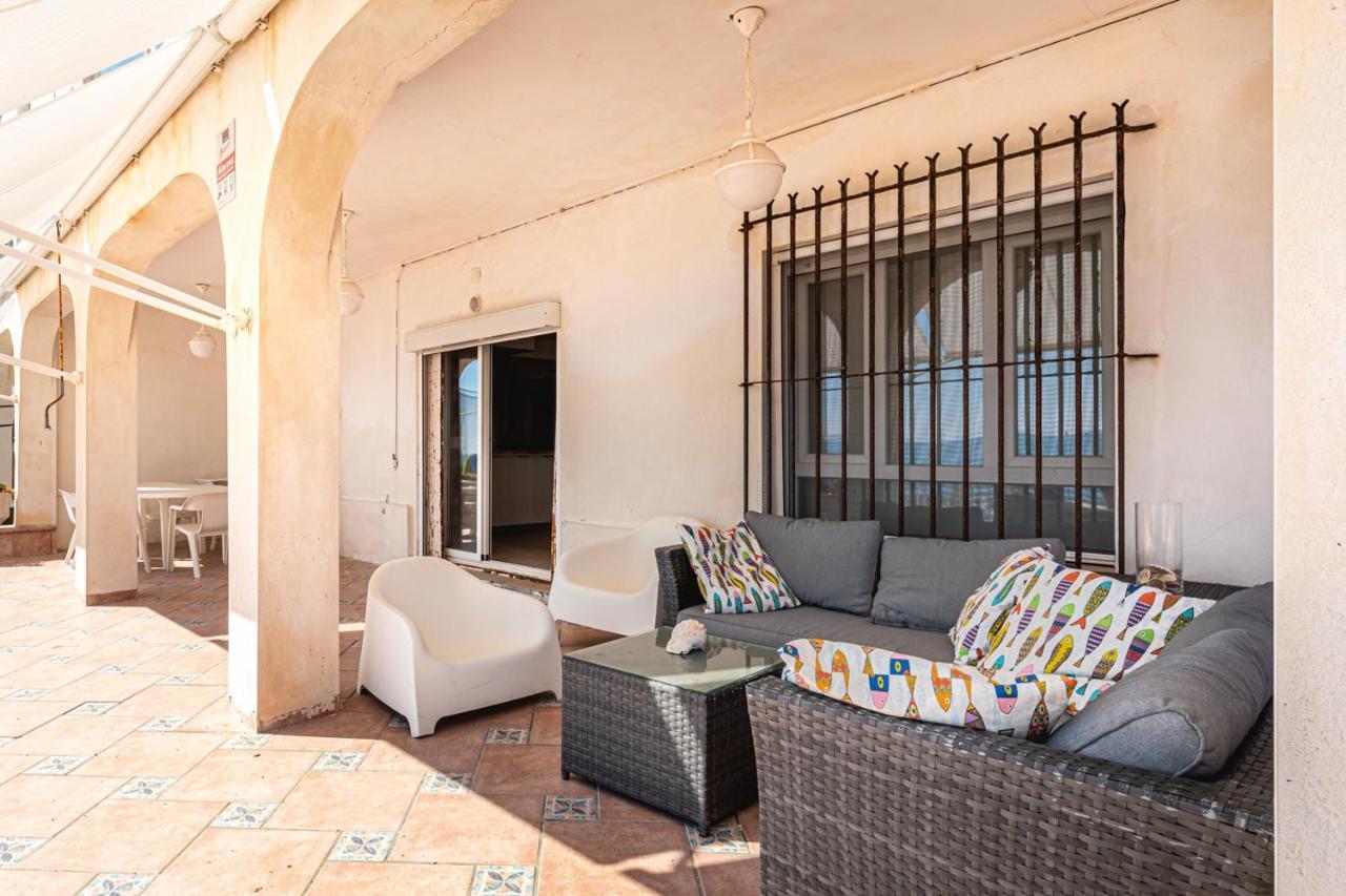 Beachfront Bliss: A Pie De Playa
