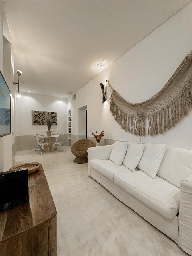 Casa Intre *