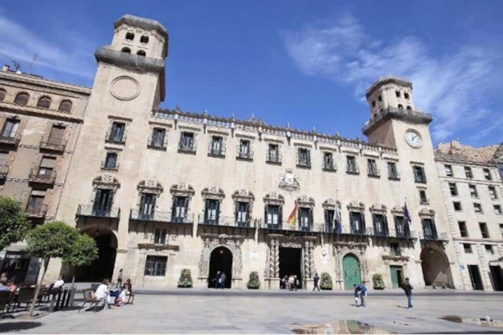 Bright Flat With View To The Castle And The Museum Apartment Alicante