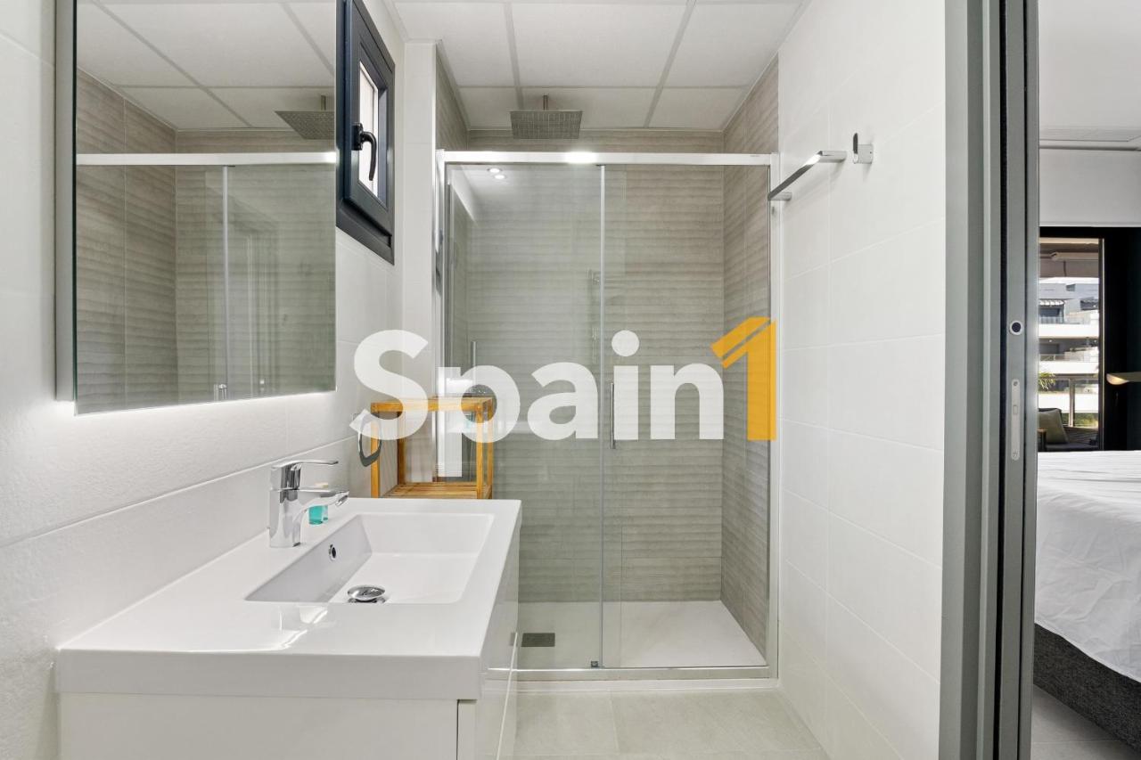Appartement 3 Bedrooms In Flamenca Village With 3 Pools, Sauna, Gym And Jacuzzi