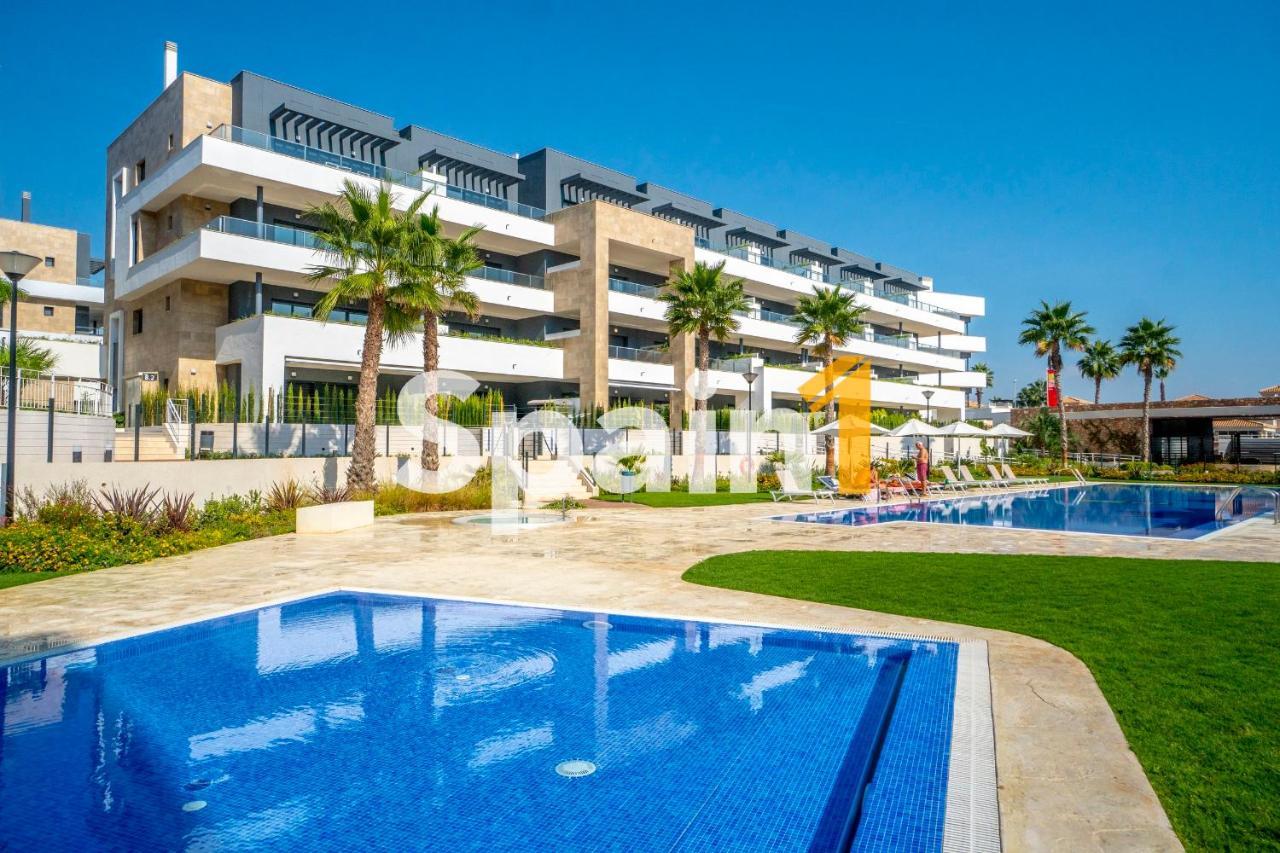 3 Bedrooms In Flamenca Village With 3 Pools, Sauna, Gym And Jacuzzi Appartement Alicante