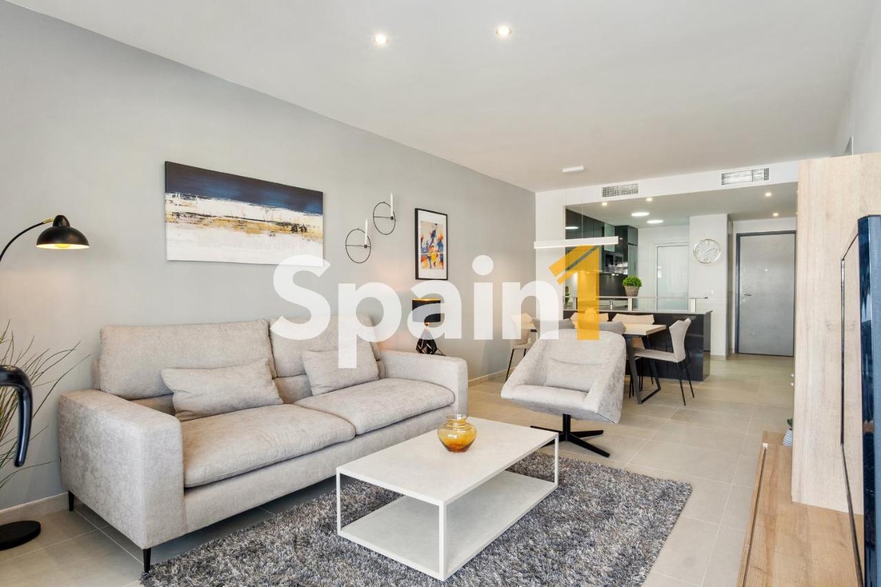 3 Bedrooms In Flamenca Village With 3 Pools, Sauna, Gym And Jacuzzi *
