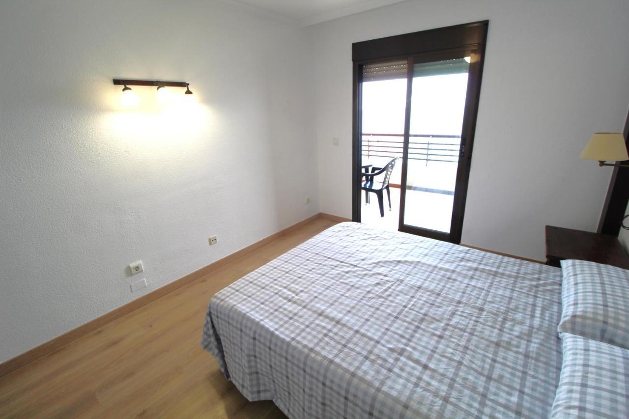 Seaside Serenity: Bright With Pool And Proximity Apartment Alicante
