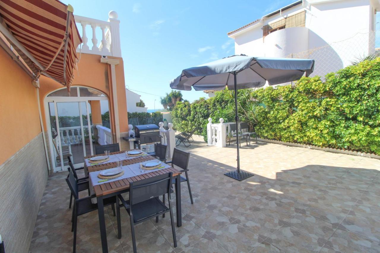 Beachside Villa: Mediterranean Retreat Near Villa *
