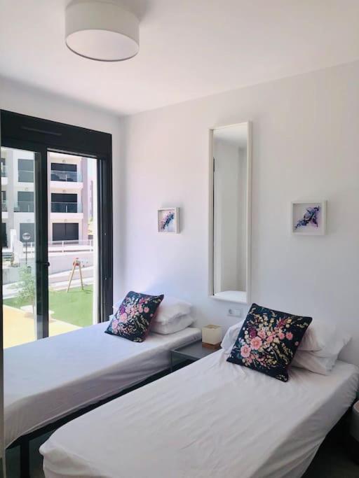 Appartement Villamartin Spacious Modern Flat -3 Pools Jacuzzi Tennis Golf