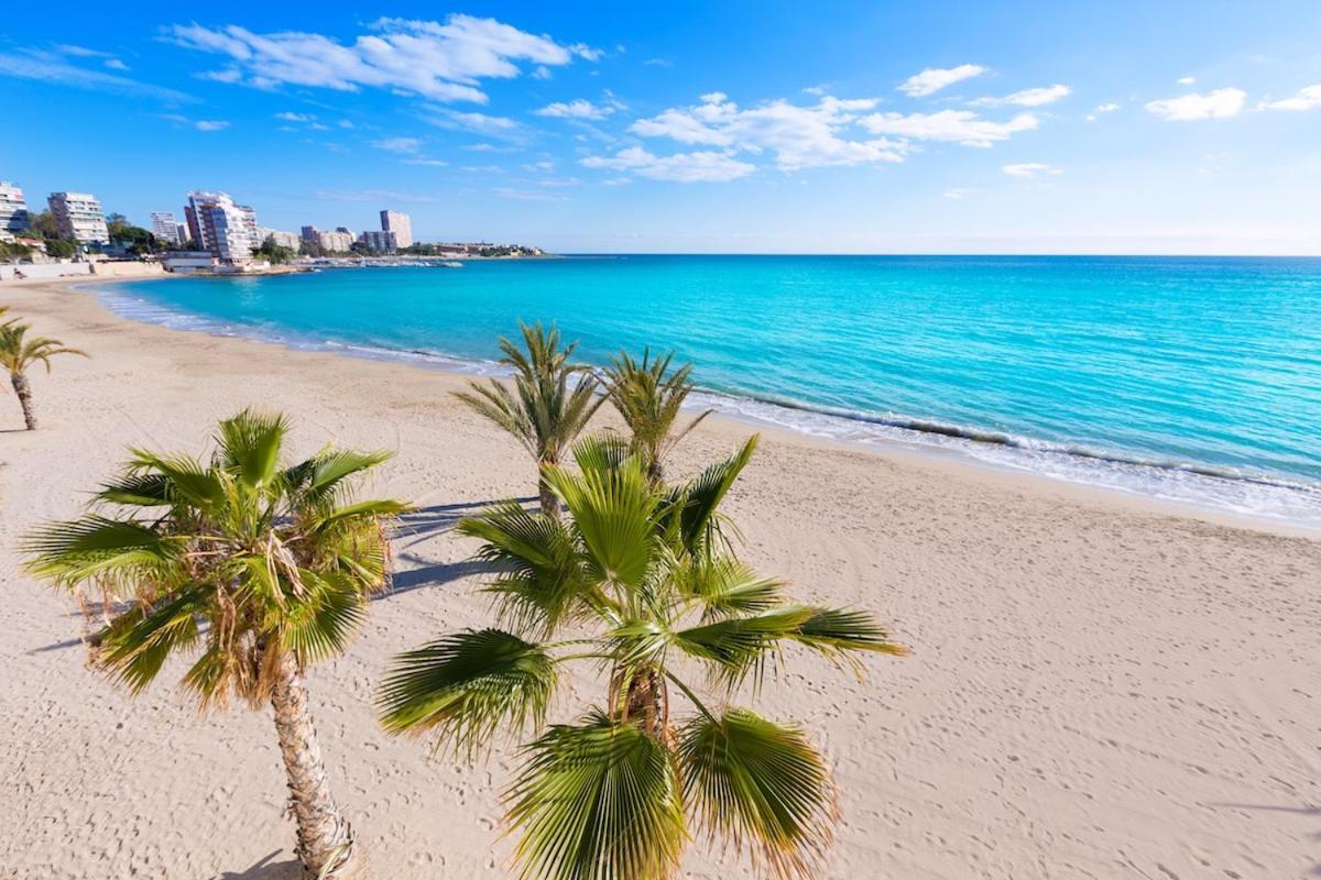 Apartment Seaside Serenity: Bright With Pool And Proximity Alicante