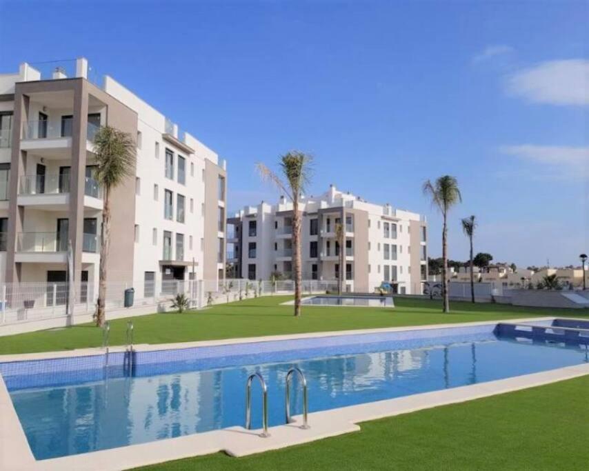 Villamartin Spacious Modern Flat -3 Pools Jacuzzi Tennis Golf Appartement Alicante