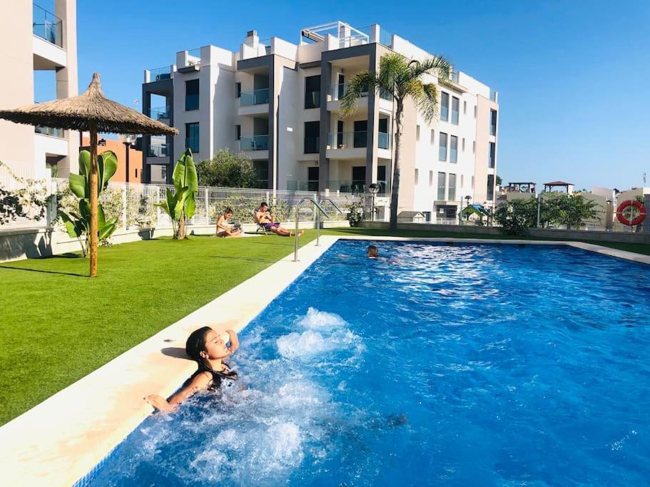 Appartement Villamartin Spacious Modern Flat -3 Pools Jacuzzi Tennis Golf