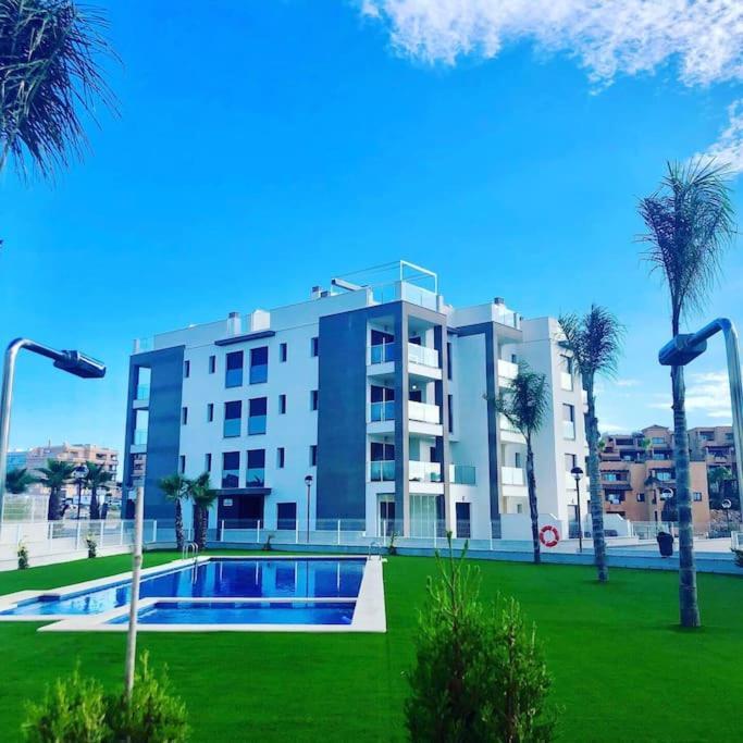 Villamartin Spacious Modern Flat -3 Pools Jacuzzi Tennis Golf