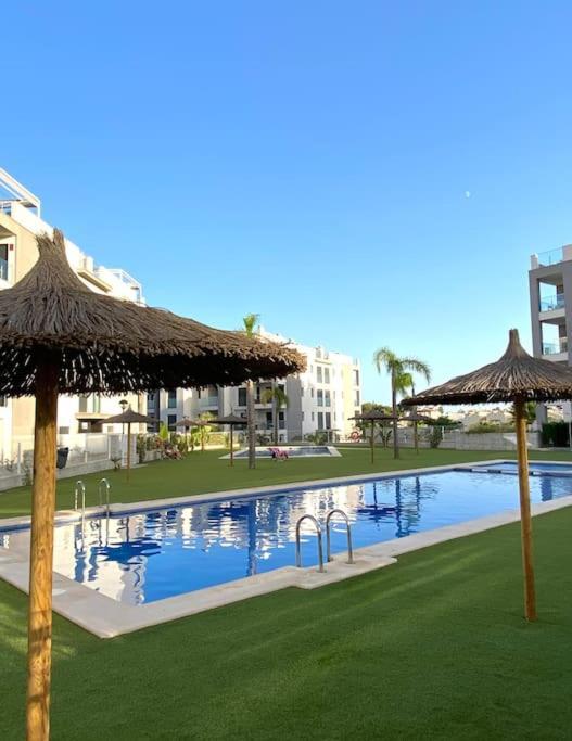 Appartement Villamartin Spacious Modern Flat -3 Pools Jacuzzi Tennis Golf *