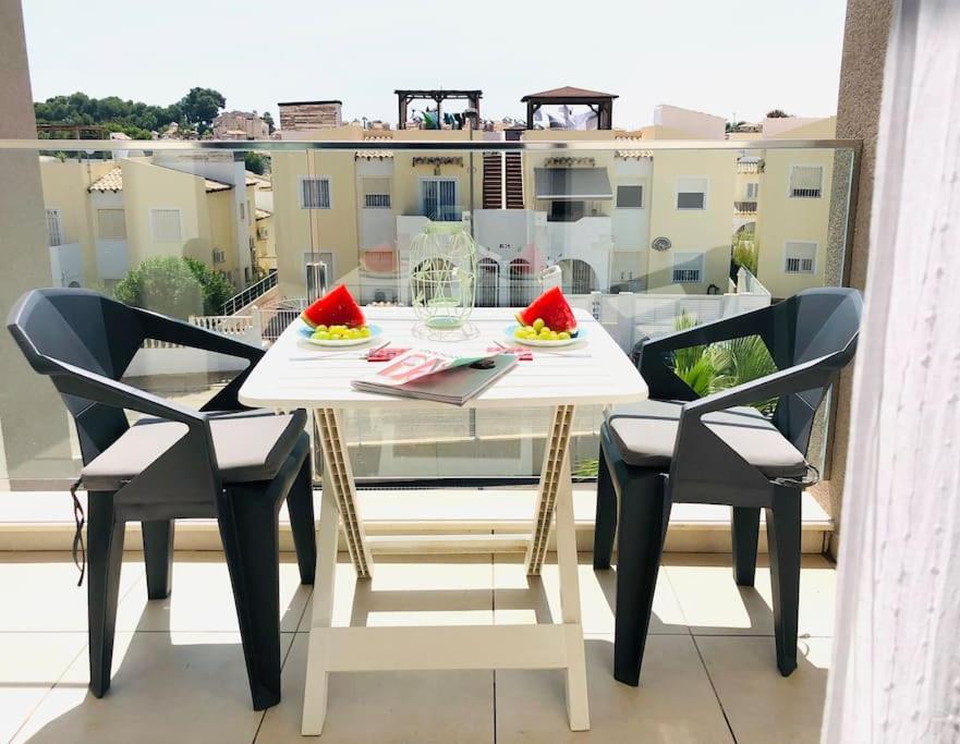 Villamartin Spacious Modern Flat -3 Pools Jacuzzi Tennis Golf * Alicante