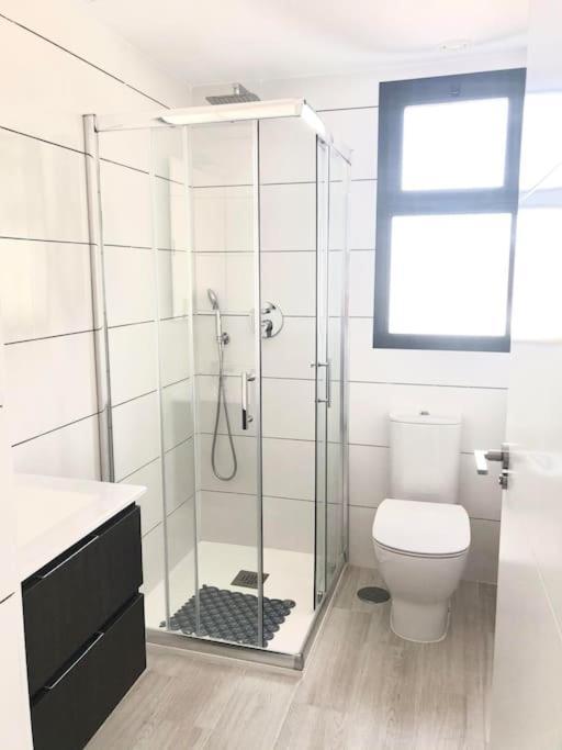 Villamartin Spacious Modern Flat -3 Pools Jacuzzi Tennis Golf Appartement