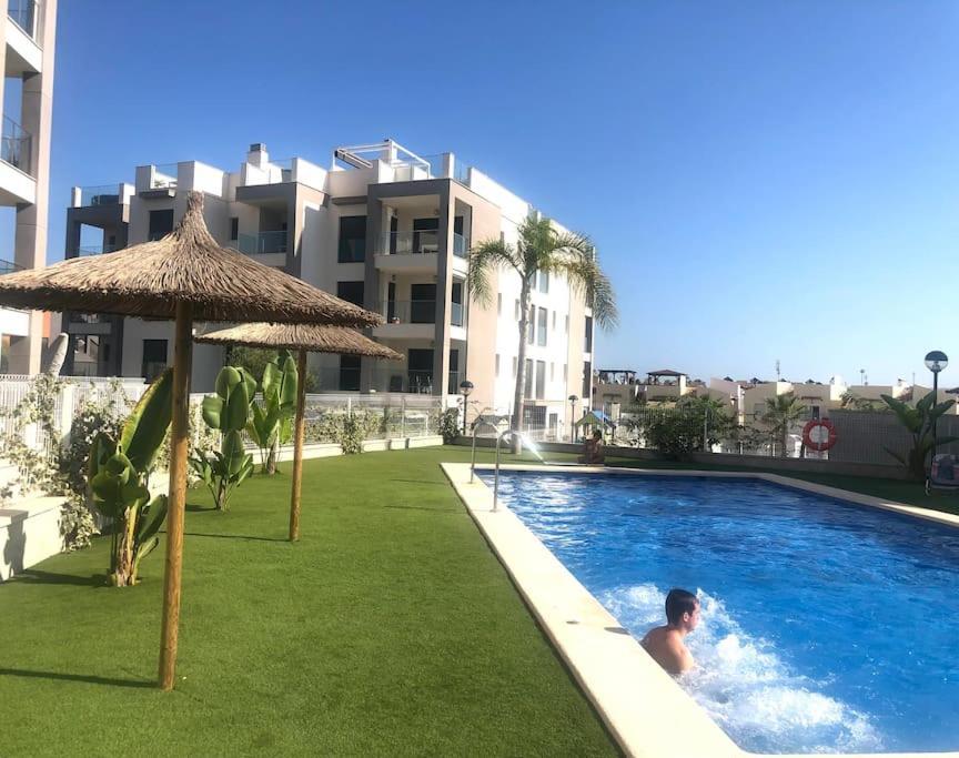 Villamartin Spacious Modern Flat -3 Pools Jacuzzi Tennis Golf Appartement Alicante