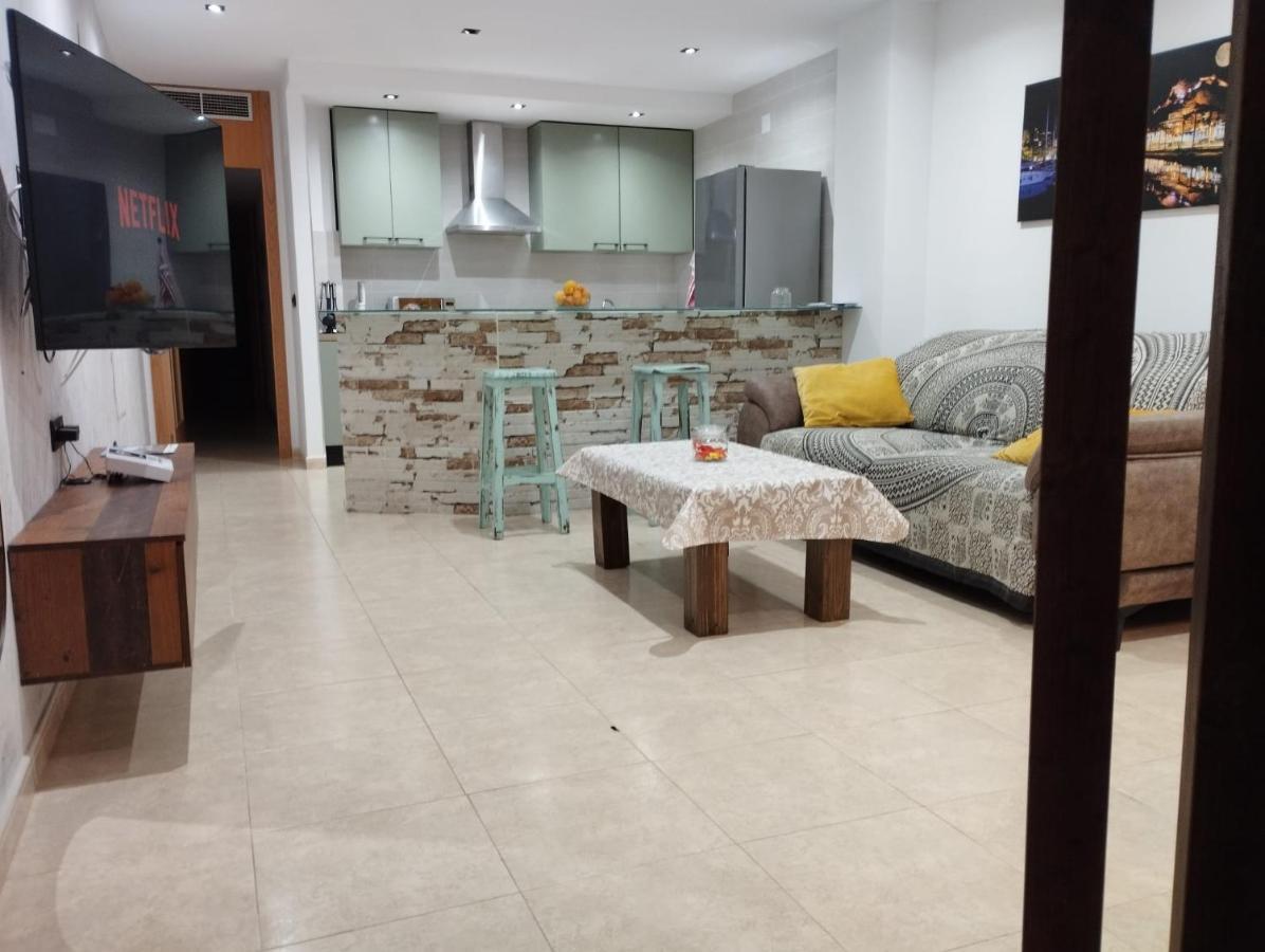 Apartamento Castelplace Con Plaza De Garage Incluida, Free Parking And Ac