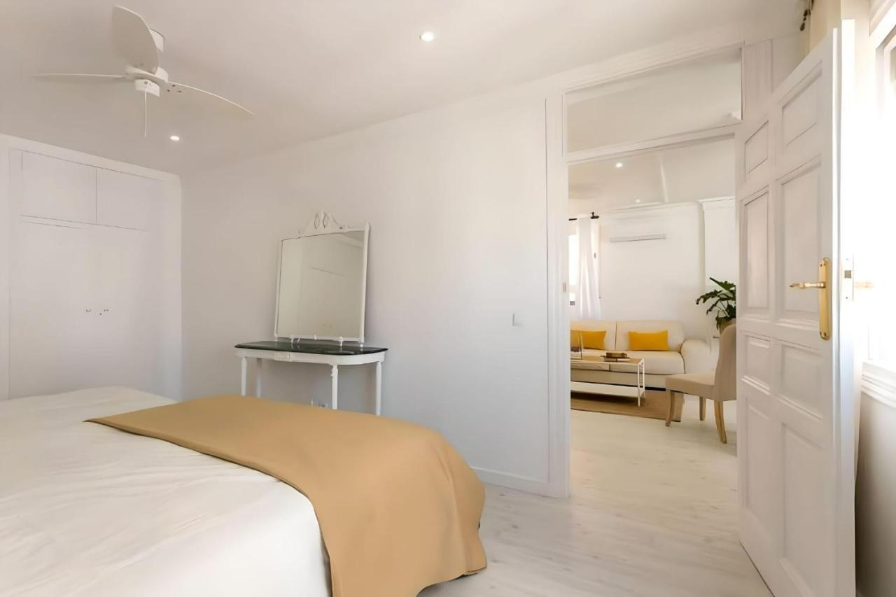 Lux Loft In Front Of The Port Apartment Alicante