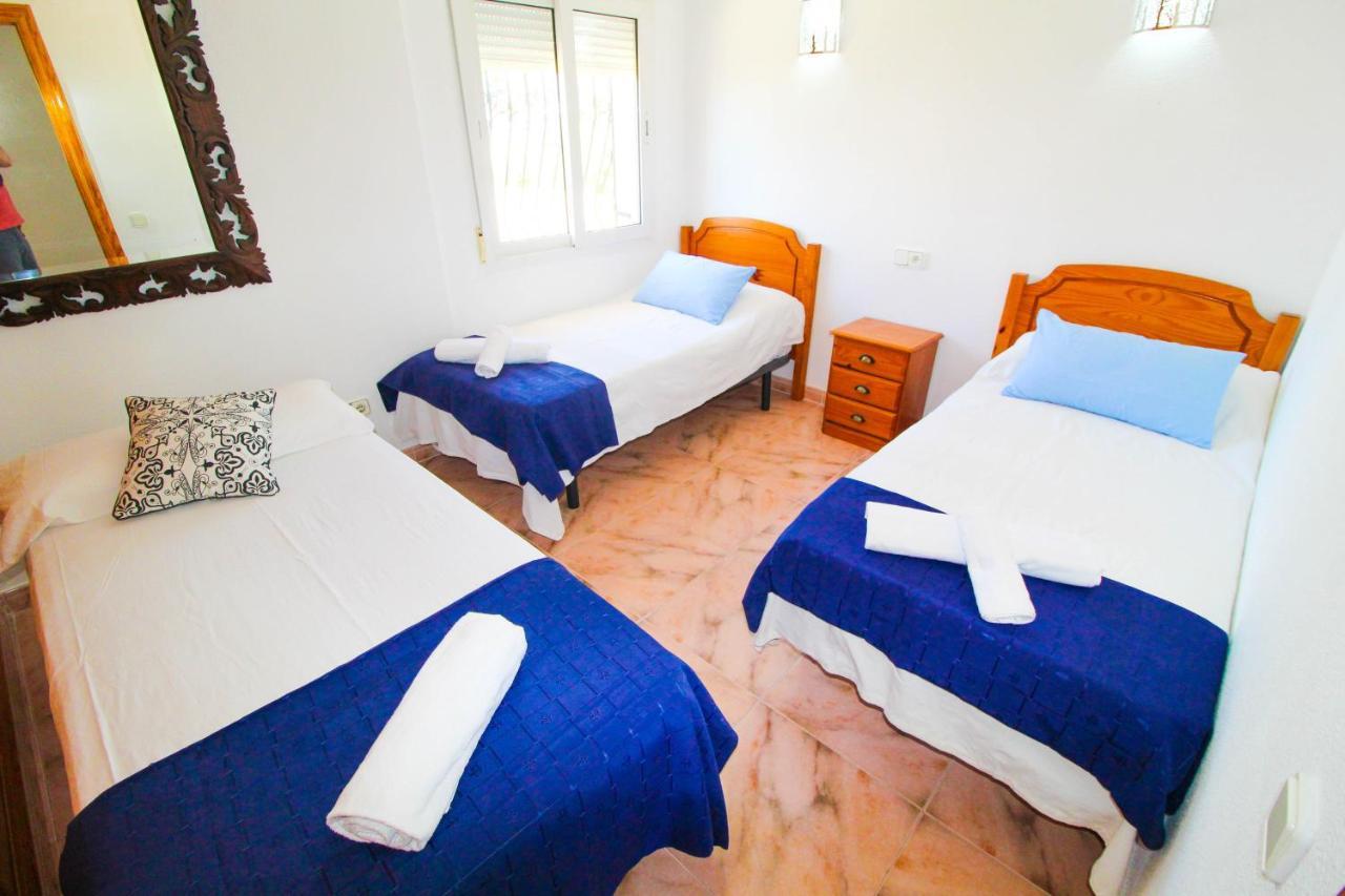 Villa Beachside Villa: Mediterranean Retreat Near *