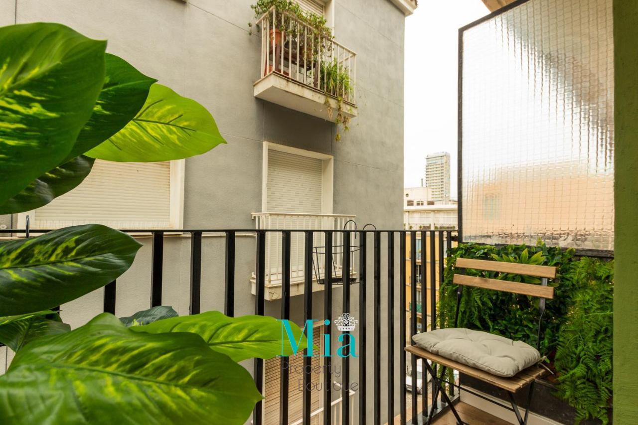 And Apartment *