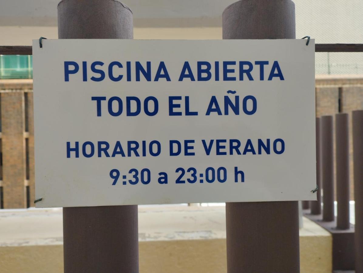 A 50 Metros Del Mar Y En 2 Paradas De Bus Estas En El Centro De Apartment Alicante