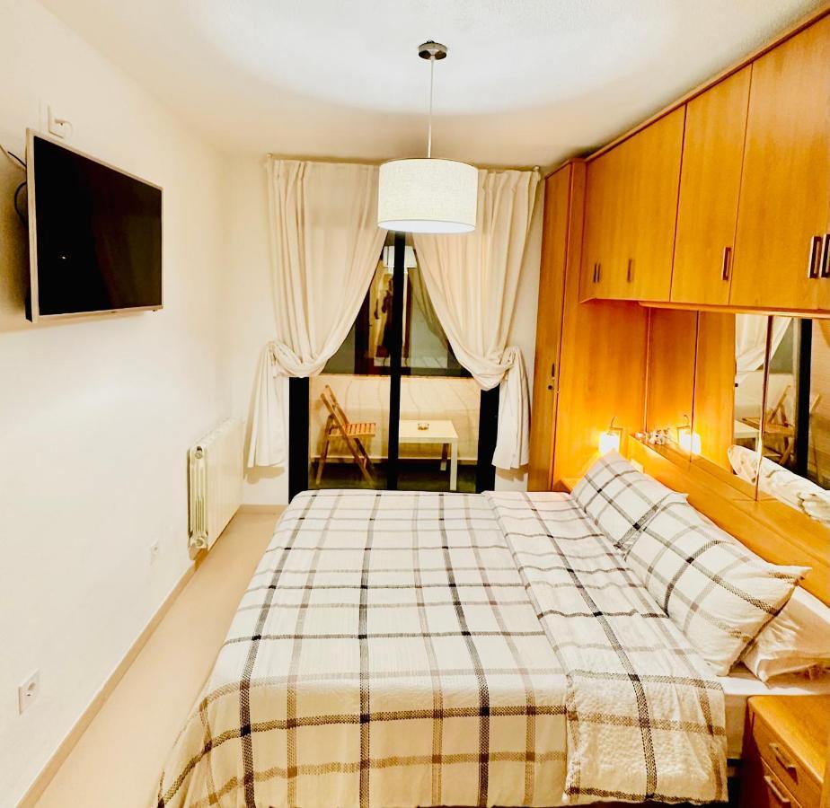 Kotimajoitukset Double With Bathroom