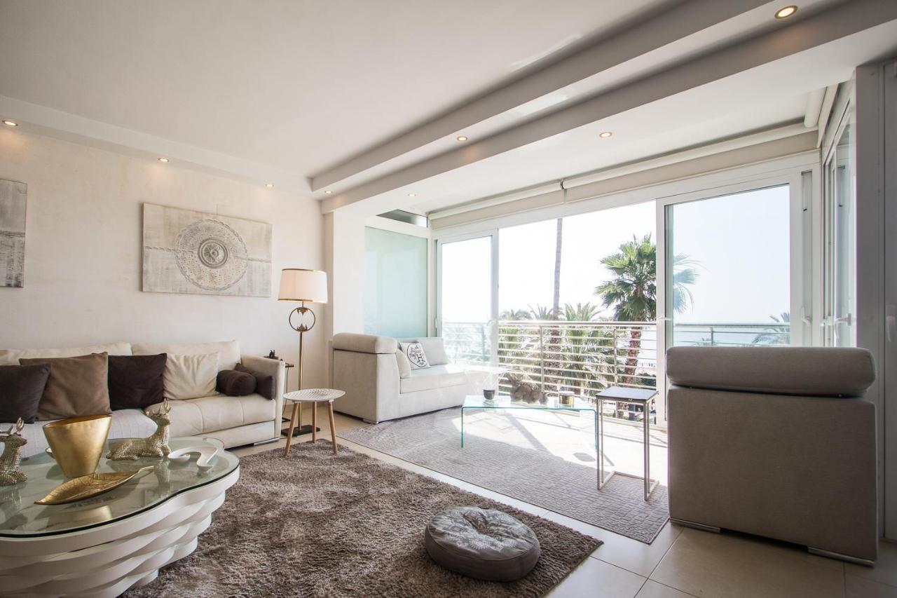 First Line Luxury Apartment Alicante