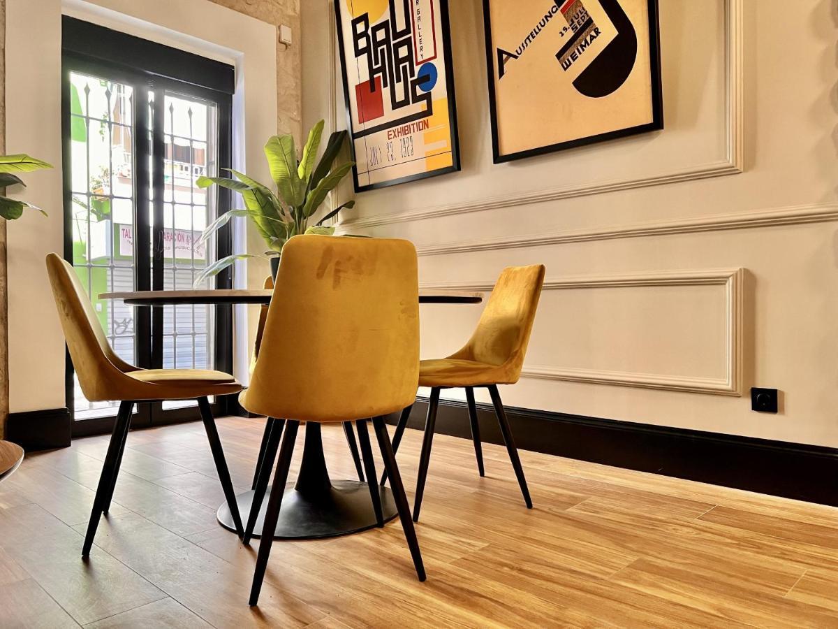 Apartamento A Charming Stand And Flat In *