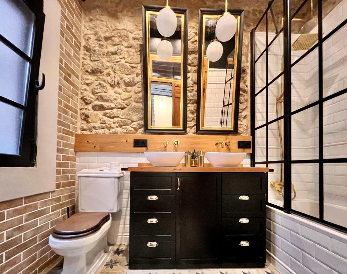 A Charming Stand And Flat In Apartamento
