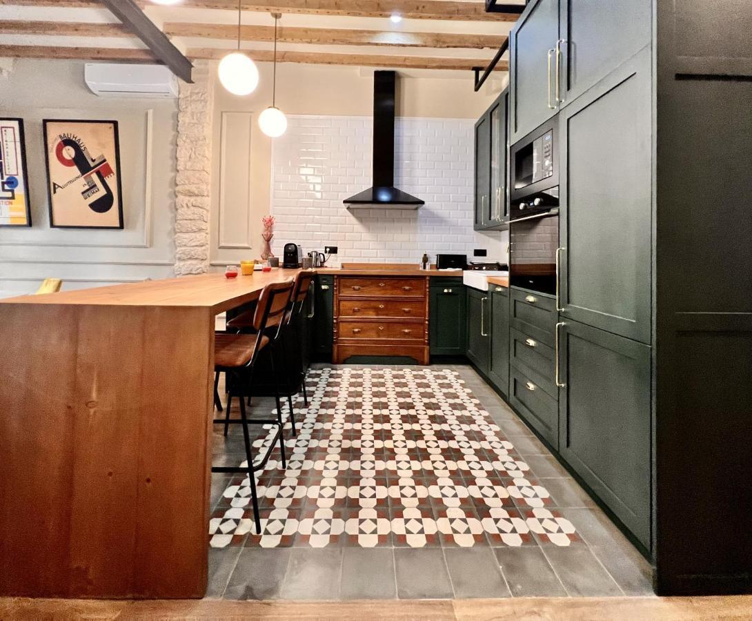 Apartamento A Charming Stand And Flat In