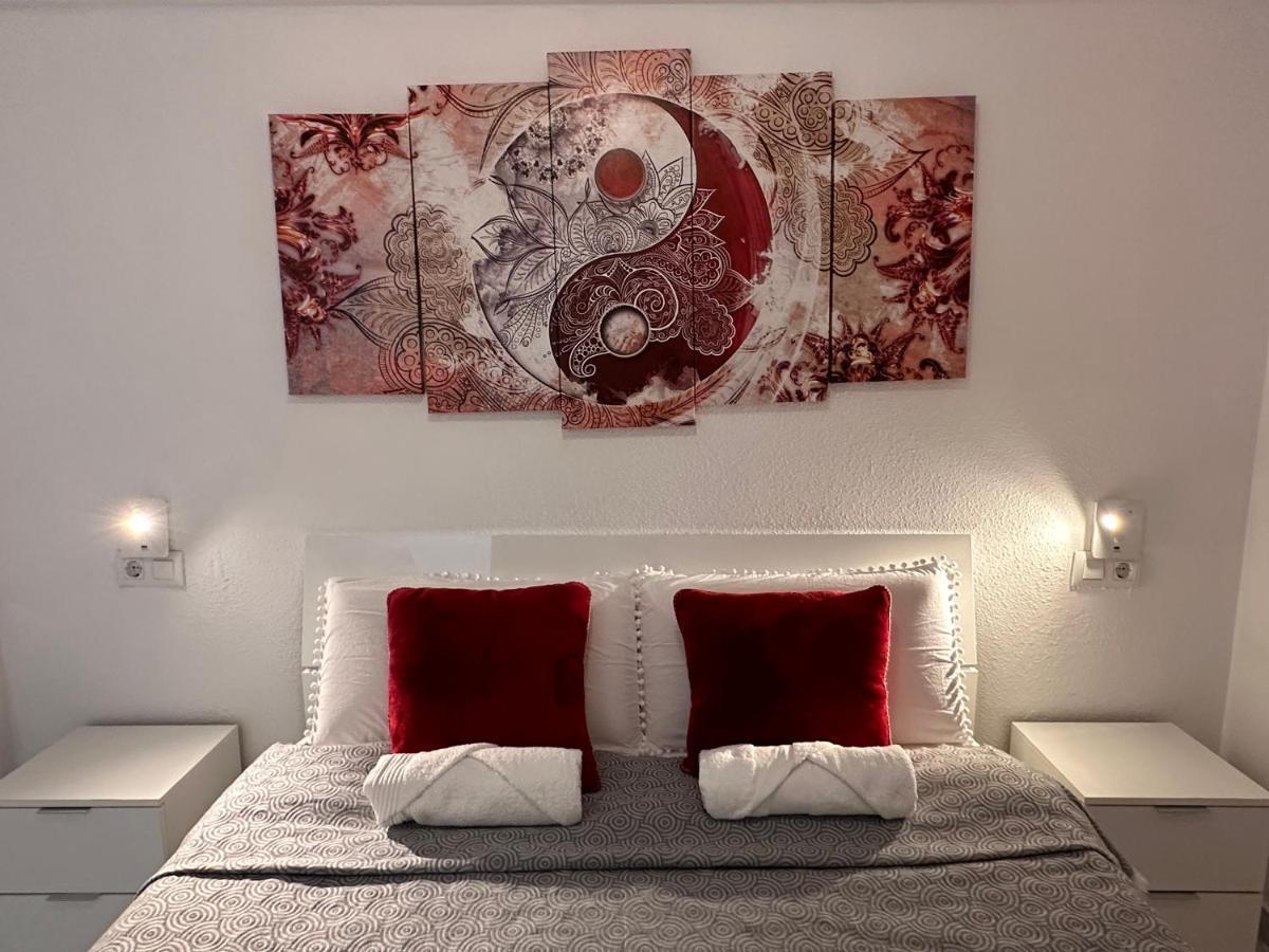Playa De San Juan Julia Apartment