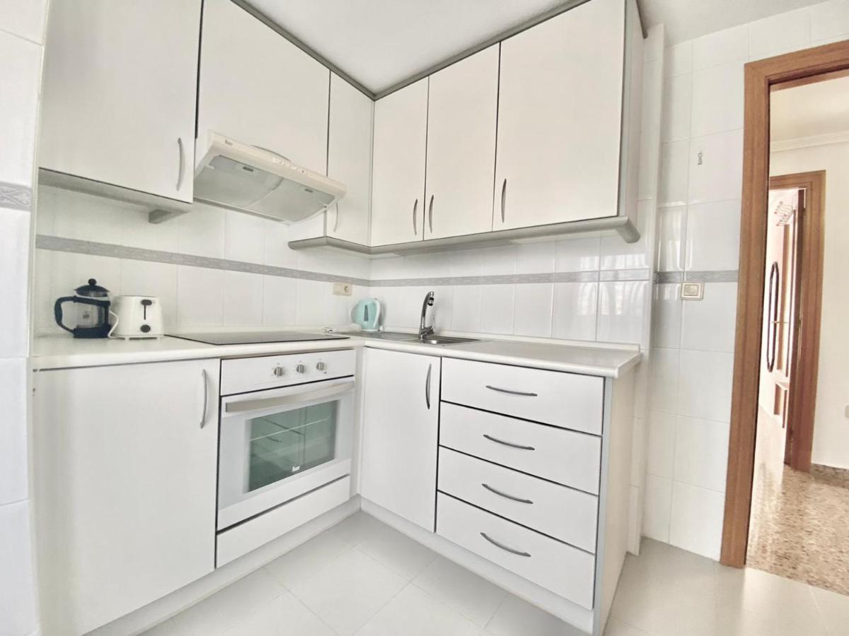 Atenas Piscina 4 Pax, Inmobiliaria Leo Playa De San Juan