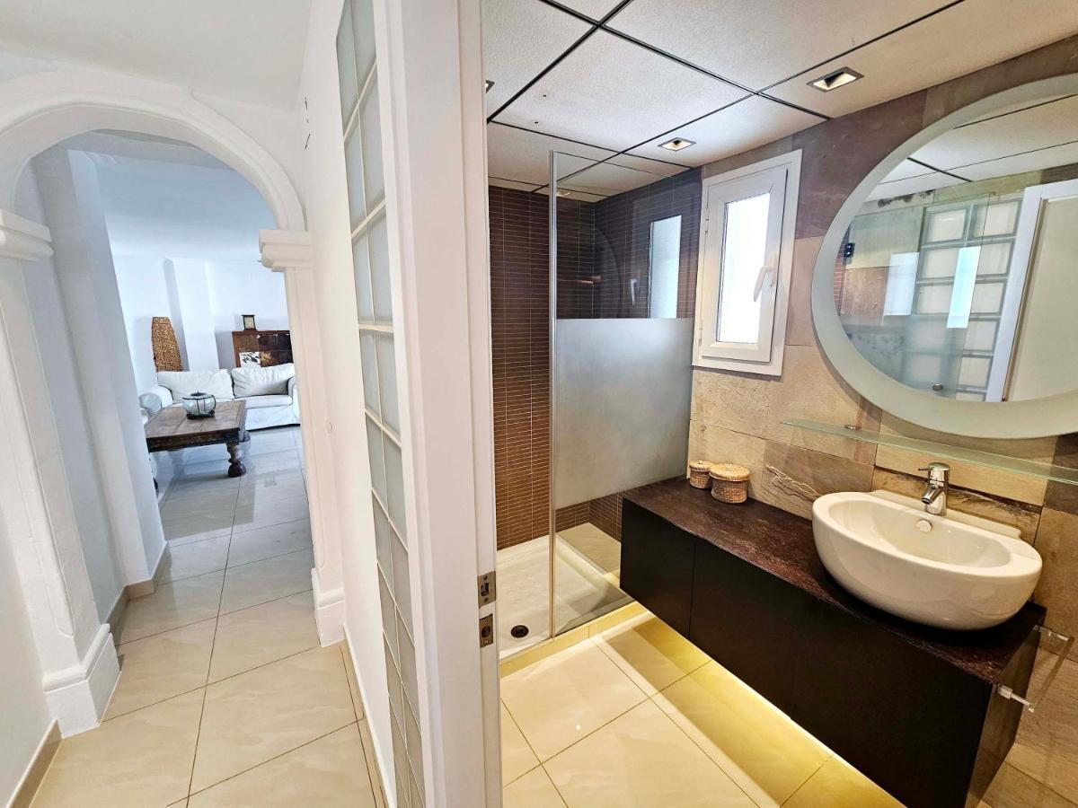 Amazing Attic In Center * Alicante